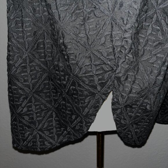 PRINGLE 1815 SCOTLAND 100% Cotton Black & Cream Embroidered Babydoll top EUC 10 - Picture 6 of 9